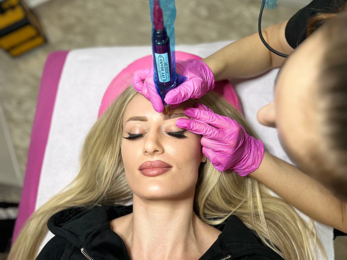 Laminazione Ciglia Pescara: trattamento professionale per uno sicuro naturale